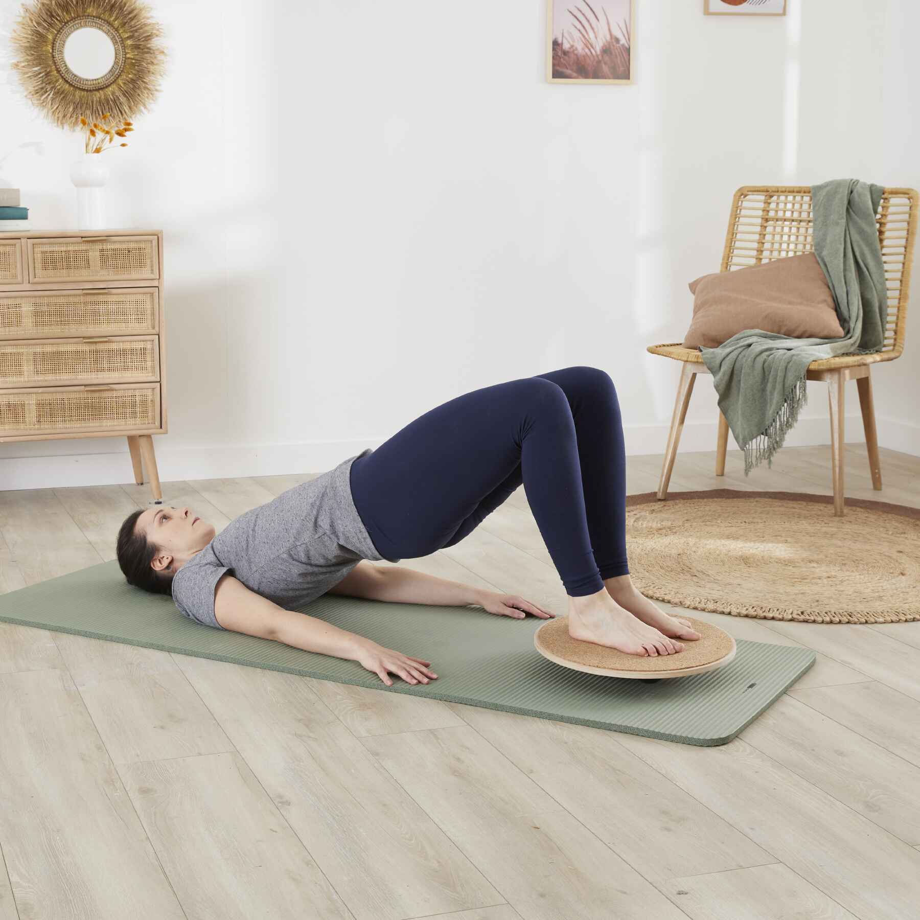 BEST PRE AND POSTWORKOUT STRETCHES TO ADD TO YOUR ROUTINE